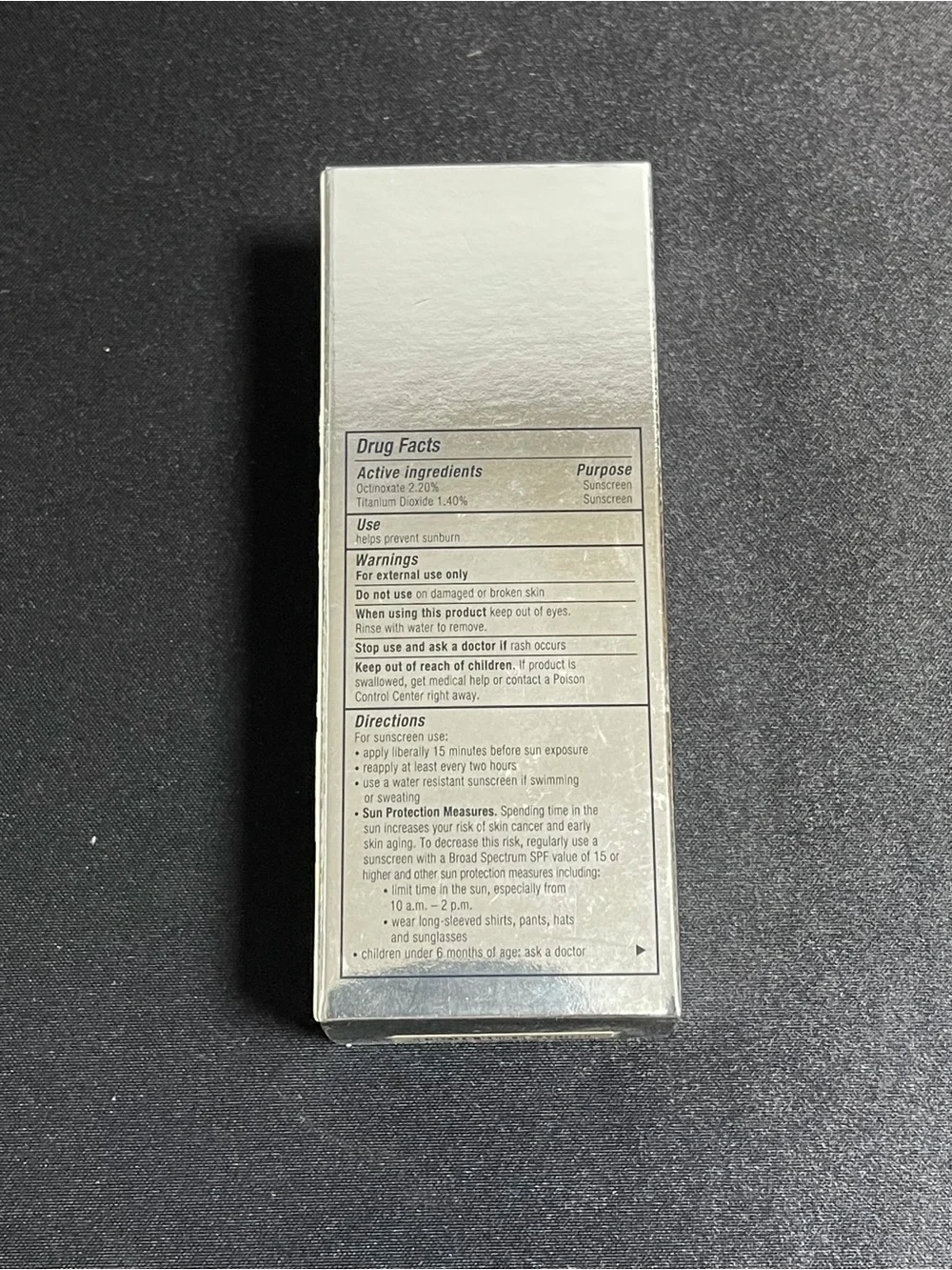 Estée Lauder Re-Nutriv Ultra Radiance Makeup SPF 15 Shell Beige New in Box Rare